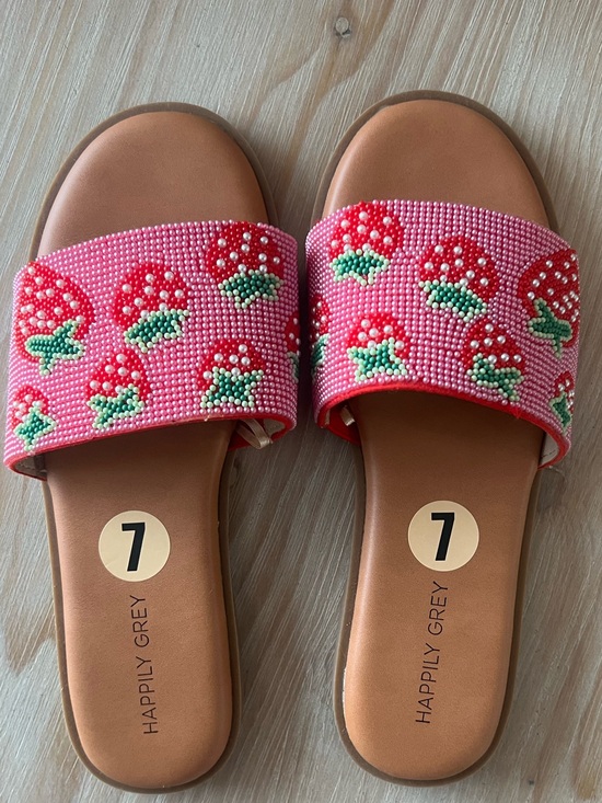 Happily Grey Shoes - NEW Pink Strawberry Beaded Slide Sandals Size 7